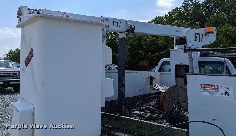 image for item MX9301 2008 Ford F450 Super Duty  bucket truck