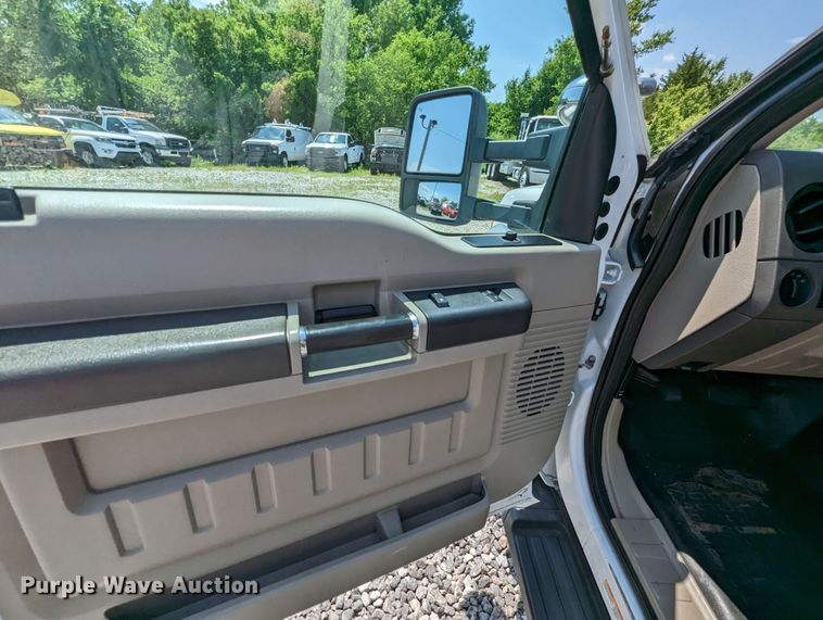 image for item MX9301 2008 Ford F450 Super Duty  bucket truck