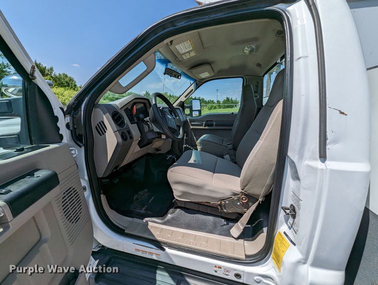 image for item MX9301 2008 Ford F450 Super Duty  bucket truck