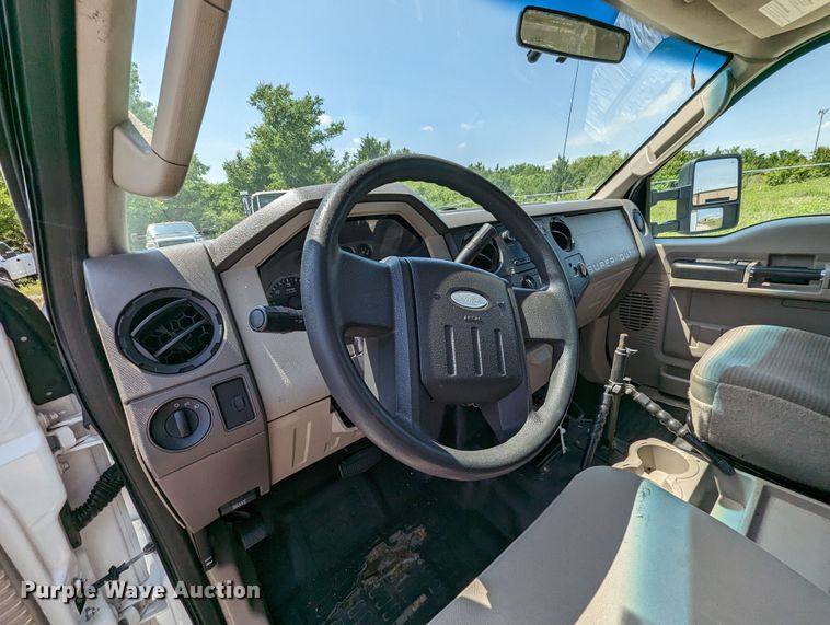 image for item MX9301 2008 Ford F450 Super Duty  bucket truck