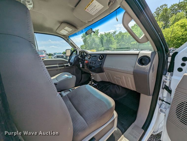 image for item MX9301 2008 Ford F450 Super Duty  bucket truck