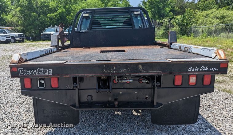 image for item MX9303 2006 Ford F350 Super Duty  bale bed pickup truck