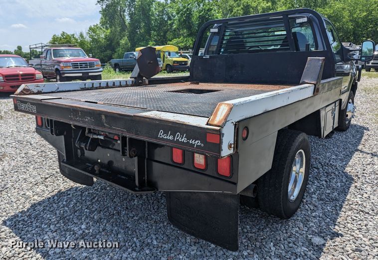 image for item MX9303 2006 Ford F350 Super Duty  bale bed pickup truck