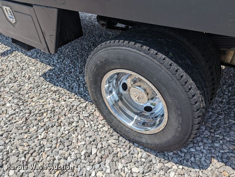 image for item MX9303 2006 Ford F350 Super Duty  bale bed pickup truck