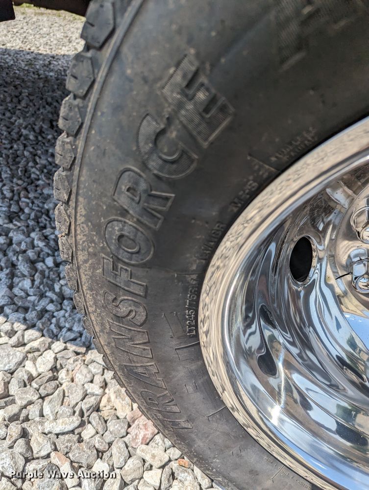 image for item MX9303 2006 Ford F350 Super Duty  bale bed pickup truck