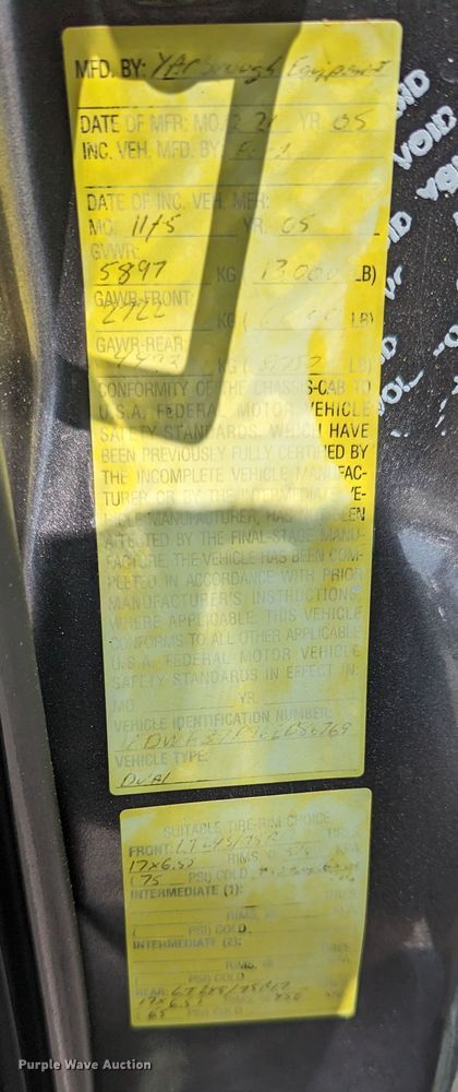 image for item MX9303 2006 Ford F350 Super Duty  bale bed pickup truck