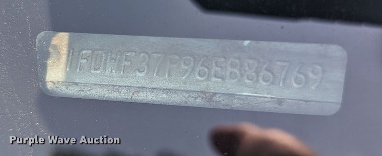 image for item MX9303 2006 Ford F350 Super Duty  bale bed pickup truck