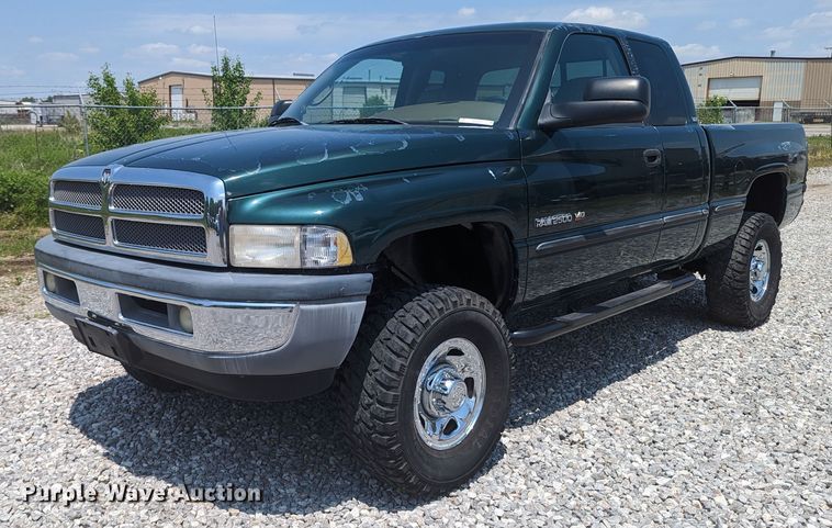 image for item MX9304 1999 Dodge Ram 2500  Quad Cab pickup truck