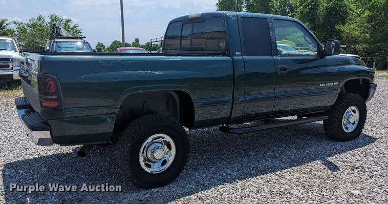 image for item MX9304 1999 Dodge Ram 2500  Quad Cab pickup truck