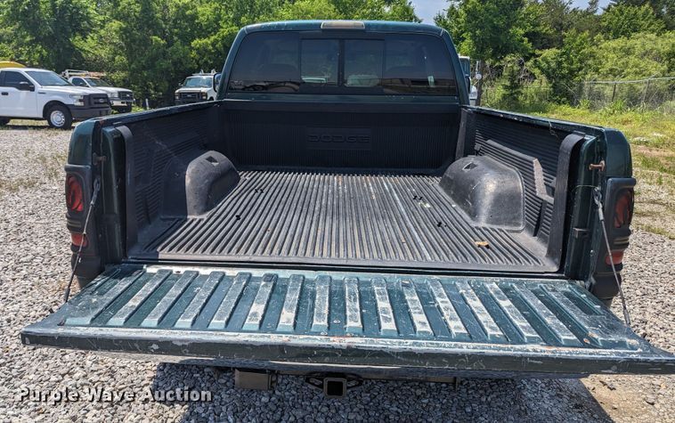 image for item MX9304 1999 Dodge Ram 2500  Quad Cab pickup truck