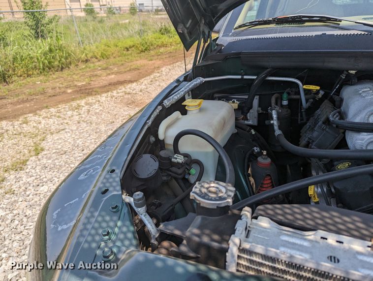 image for item MX9304 1999 Dodge Ram 2500  Quad Cab pickup truck