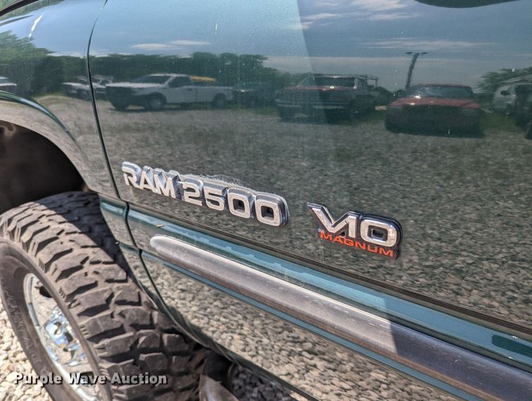 image for item MX9304 1999 Dodge Ram 2500  Quad Cab pickup truck