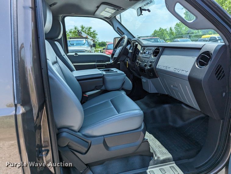 image for item MX9306 2016 Ford F250 Super Duty  pickup truck