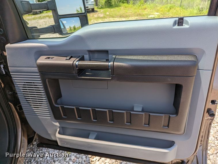 image for item MX9306 2016 Ford F250 Super Duty  pickup truck