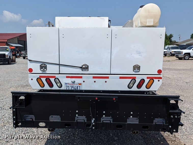 image for item MX9310 2014 Isuzu NPR HD  landscaping truck