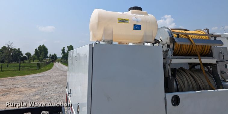 image for item MX9310 2014 Isuzu NPR HD  landscaping truck