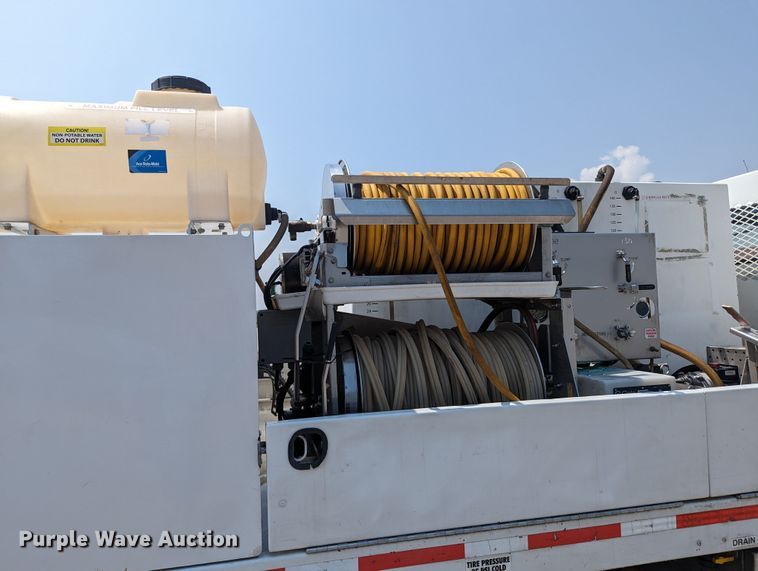 image for item MX9310 2014 Isuzu NPR HD  landscaping truck