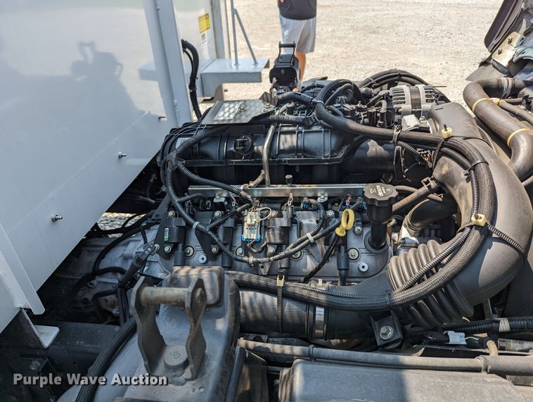 image for item MX9310 2014 Isuzu NPR HD  landscaping truck