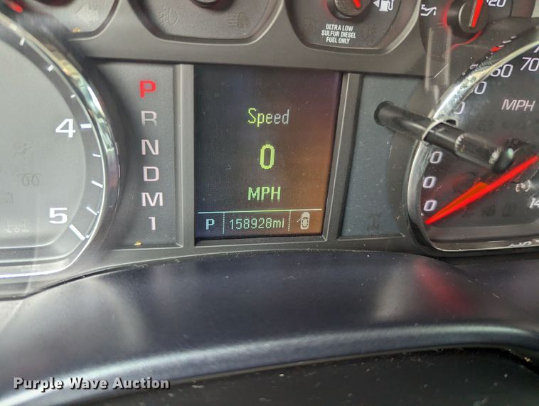 image for item MX9311 2015 Chevrolet Silverado 3500HD  Crew Cab utility bed pickup truck