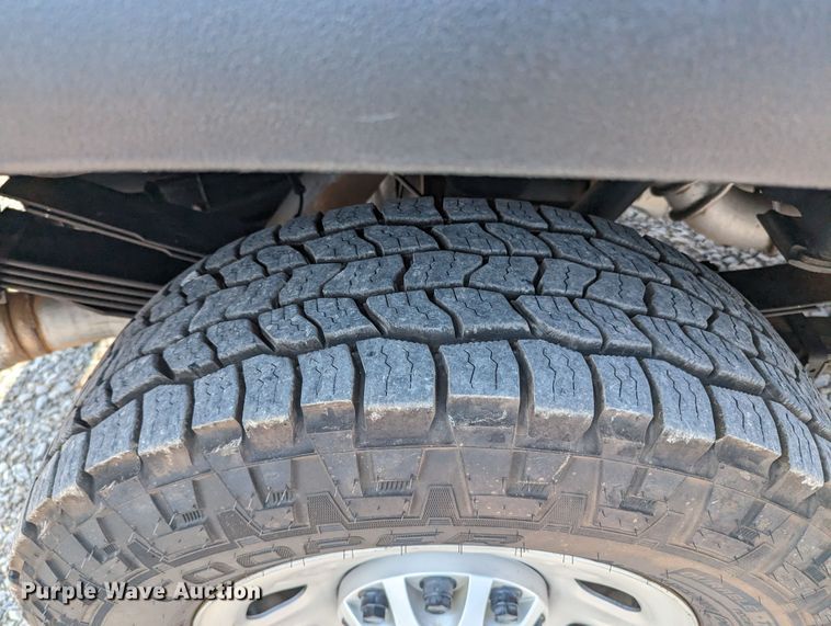 image for item MX9311 2015 Chevrolet Silverado 3500HD  Crew Cab utility bed pickup truck