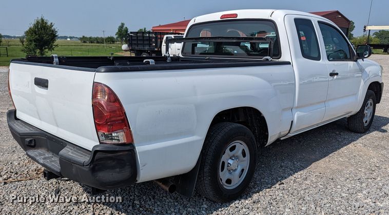image for item MX9314 2015 Toyota Tacoma  Access Cab pickup truck