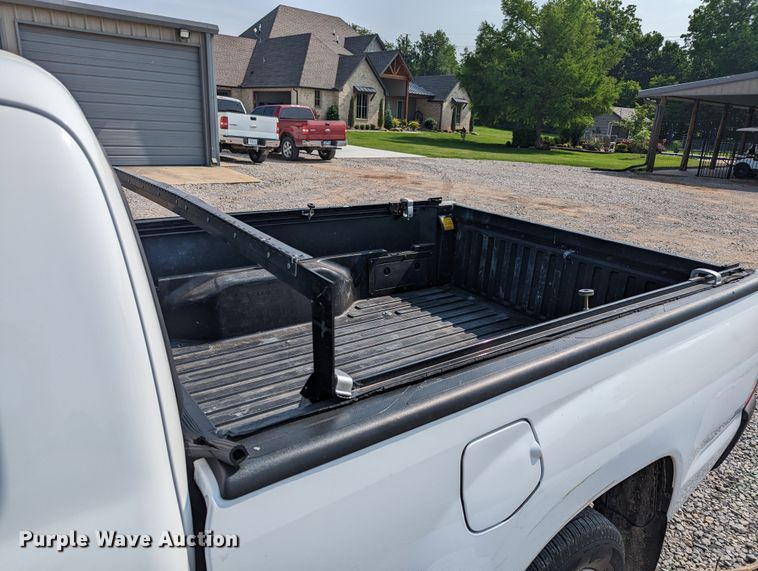 image for item MX9314 2015 Toyota Tacoma  Access Cab pickup truck