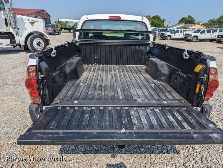 image for item MX9314 2015 Toyota Tacoma  Access Cab pickup truck