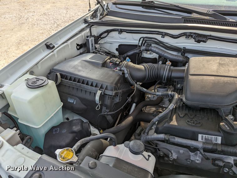 image for item MX9314 2015 Toyota Tacoma  Access Cab pickup truck