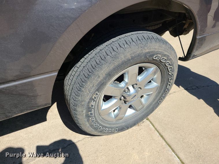 image for item MX9613 2014 Ford F150  SuperCrew pickup truck