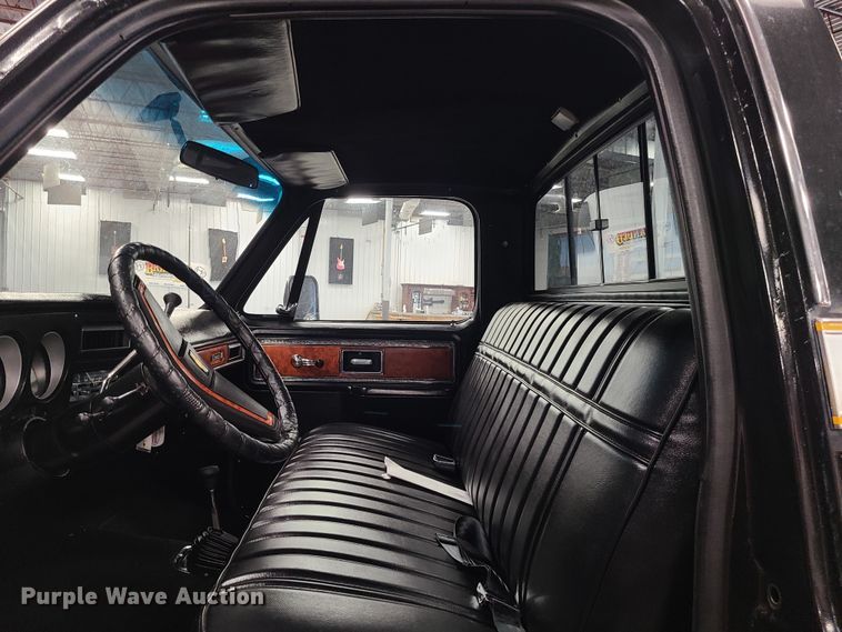 image for item MX9777 1977 Chevrolet Silverado 10  Trailering Special pickup truck