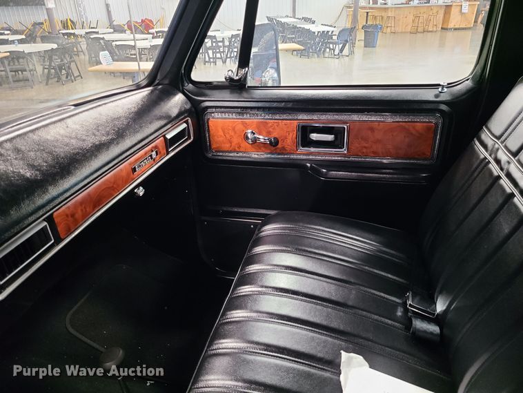 image for item MX9777 1977 Chevrolet Silverado 10  Trailering Special pickup truck