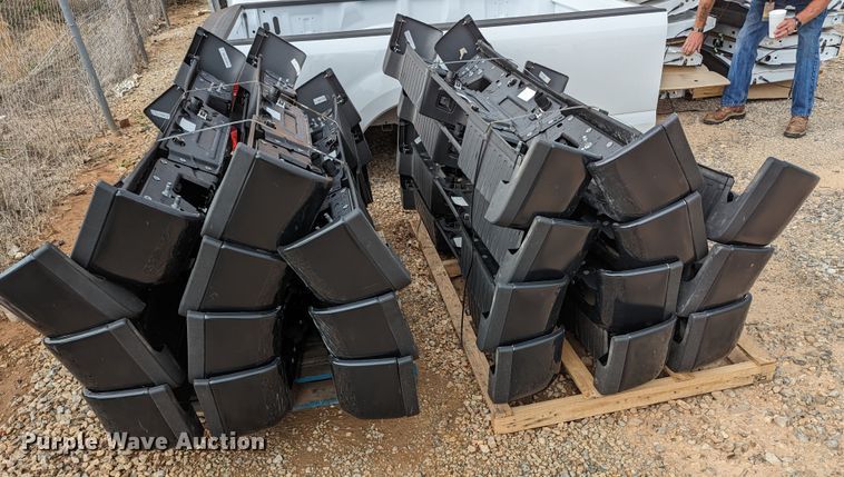 image for item MY9300 (22) Ford F250 Super Duty bumpers