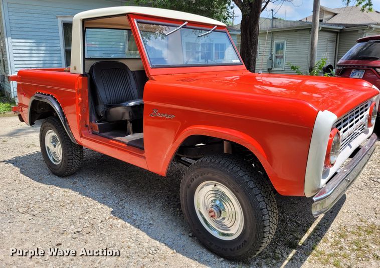 image for item NX9480 1966 Ford Bronco U14  SUV