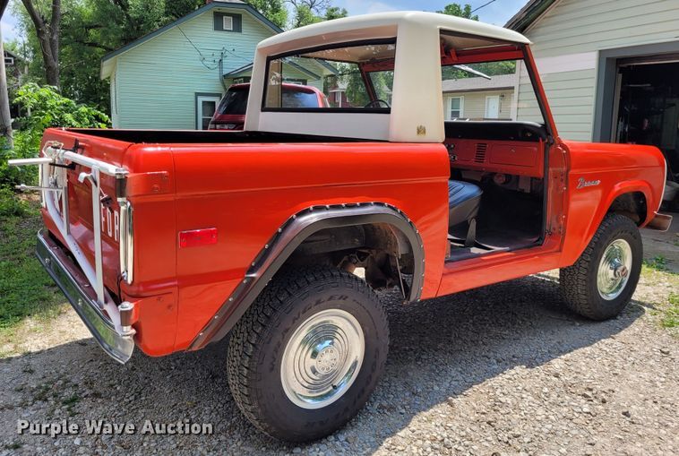 image for item NX9480 1966 Ford Bronco U14  SUV