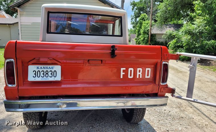 image for item NX9480 1966 Ford Bronco U14  SUV