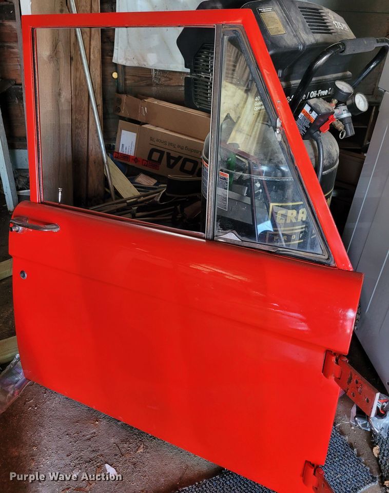 image for item NX9480 1966 Ford Bronco U14  SUV