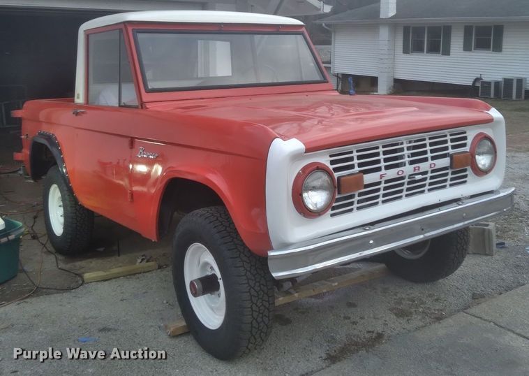 image for item NX9480 1966 Ford Bronco U14  SUV