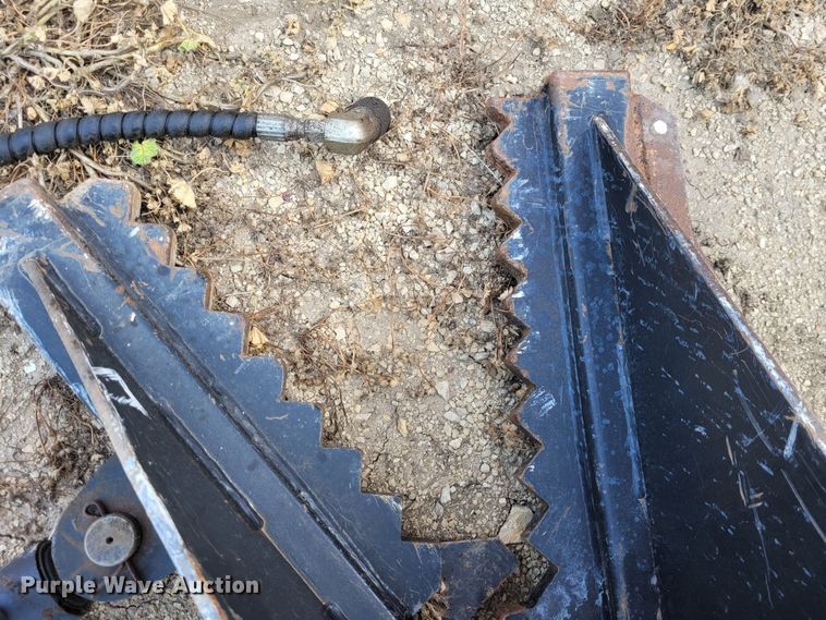 image for item NX9481 Skid steer tree puller