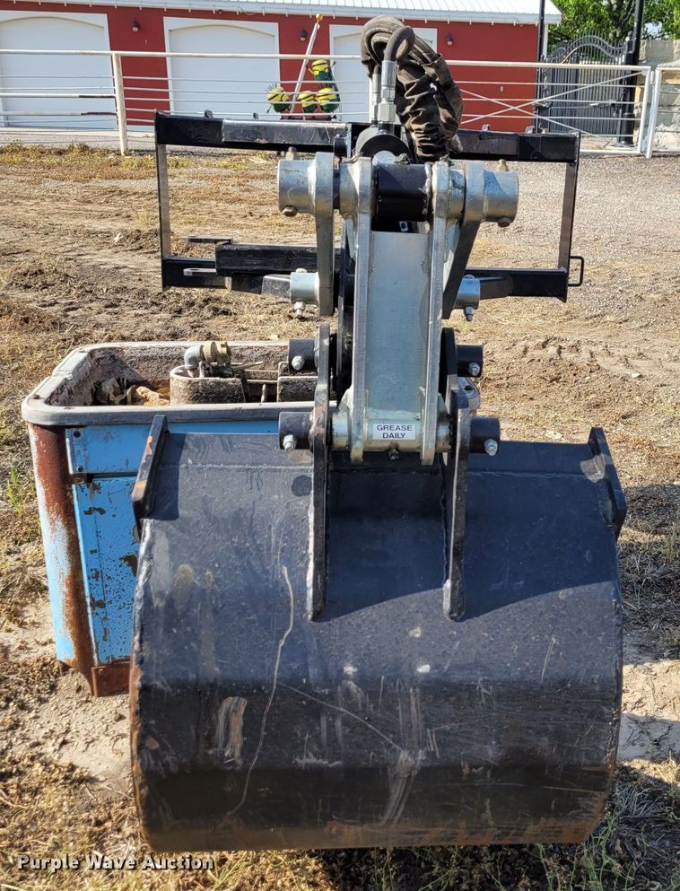 image for item NX9484 SkidPro 62210001  skid steer backhoe