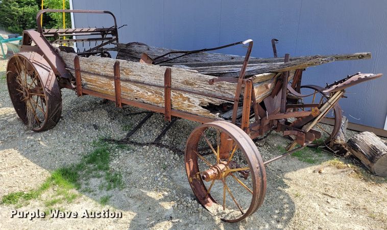 image for item NX9490 Manure spreader