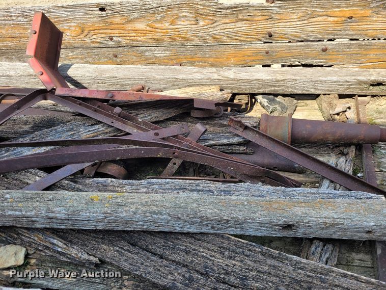 image for item NX9490 Manure spreader