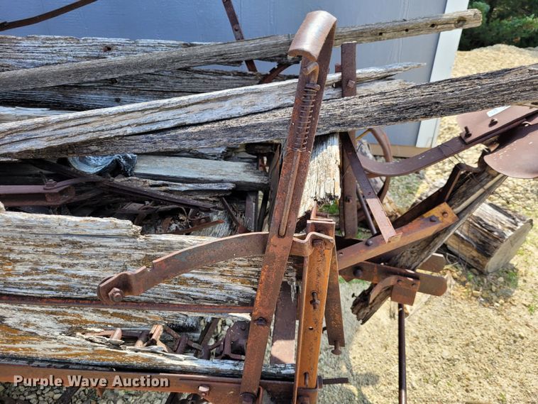 image for item NX9490 Manure spreader