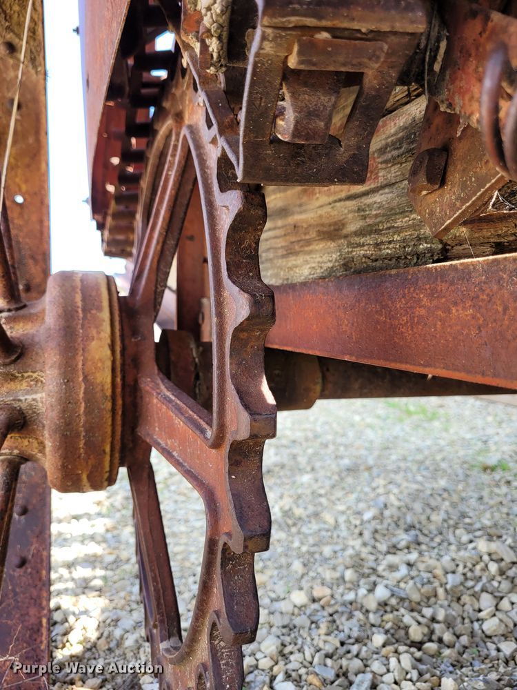 image for item NX9490 Manure spreader