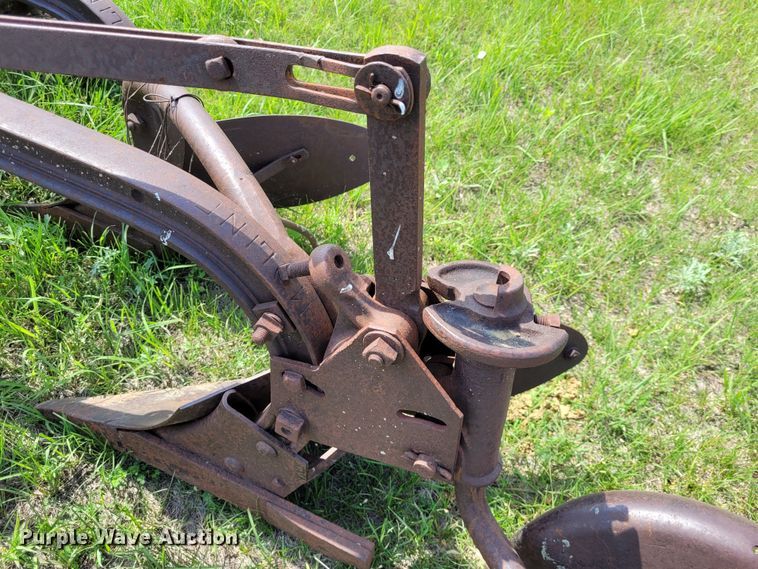 image for item NX9491 (3) pieces of ag equipment