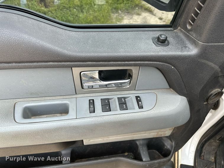 image for item OG9001 2011 Ford F150  SuperCrew pickup truck