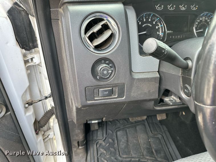 image for item OG9001 2011 Ford F150  SuperCrew pickup truck