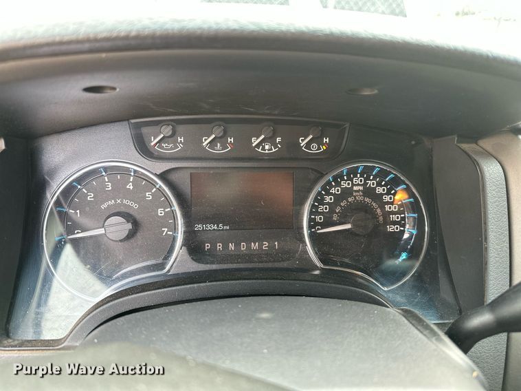 image for item OG9001 2011 Ford F150  SuperCrew pickup truck