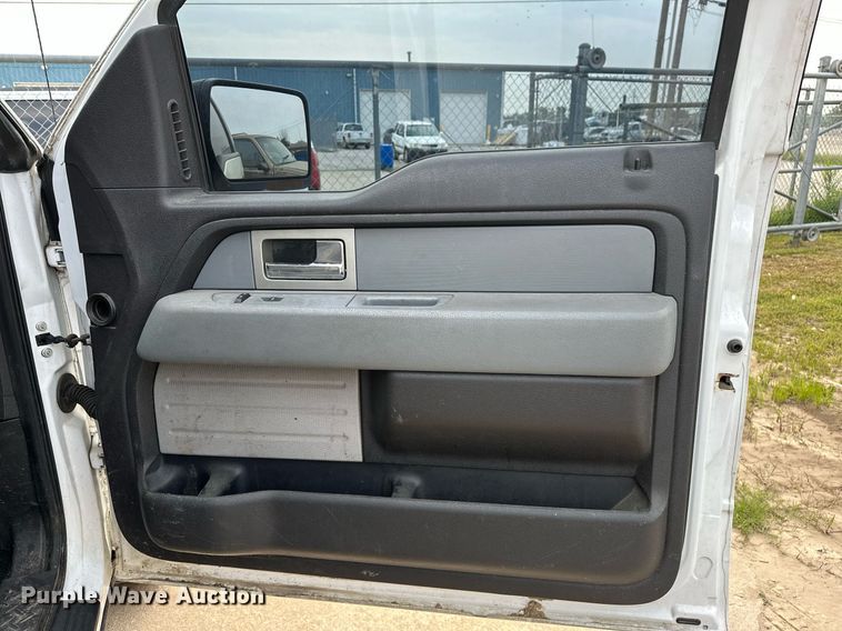 image for item OG9001 2011 Ford F150  SuperCrew pickup truck