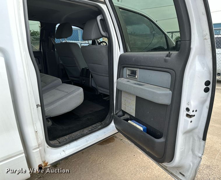 image for item OG9001 2011 Ford F150  SuperCrew pickup truck