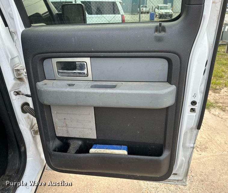 image for item OG9001 2011 Ford F150  SuperCrew pickup truck